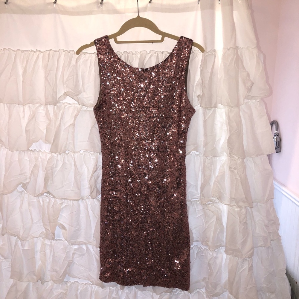 🌙Rose Gold sparkly dress